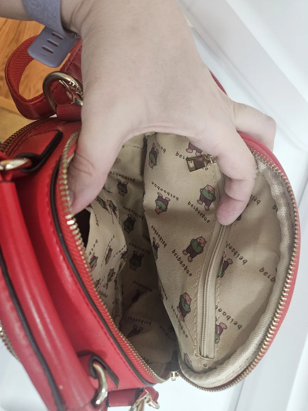 Beibaobao Red Faux Leather Crossbody Bag With Furry Cat Motif